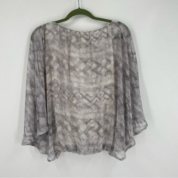 Ramy Brook Women’s Round Neck Bat Sleeve Gray Blouse size S - Picture 7 of 7